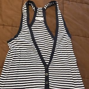Black and white tank top with pockets